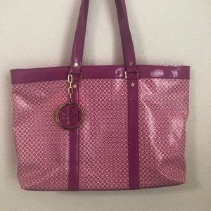 Tory Burch bag with gold gold hardware.